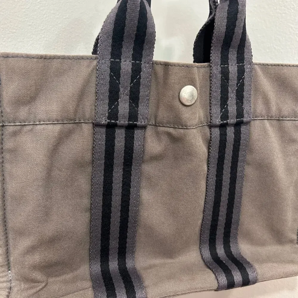 1076 HERMÈS PM Tote Grey